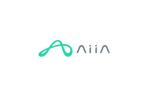 Identidade visual para um AI Assistente para Profissionais da Saúde com um logotipo limpo e futurista representando velocidade, constante atualização, qualidades que facilitam o cotidiano do profissional, projeto de branding assinado por ENTRE Design.