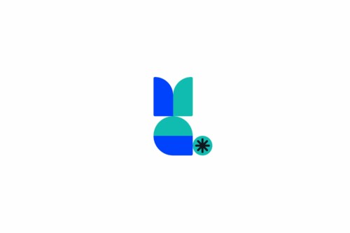 Brand identity system for Multi Assentos showing the modular versatility of the logo, representing diversity and technology in bathroom products. Naming and Branding by ENTRE Design.
